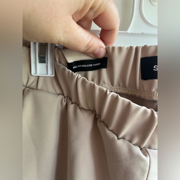 Torrid Womens Plus Tan Pull-On Hi-Rise Relaxed Taper Pant in Short - Picture 4 of 12